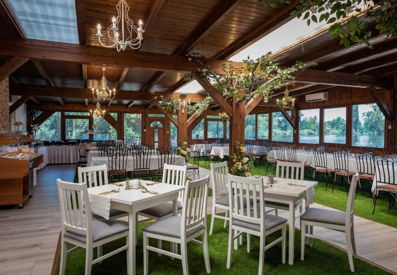 Veresegyház Eden Lounge Restaurant & Pension المظهر الخارجي الصورة